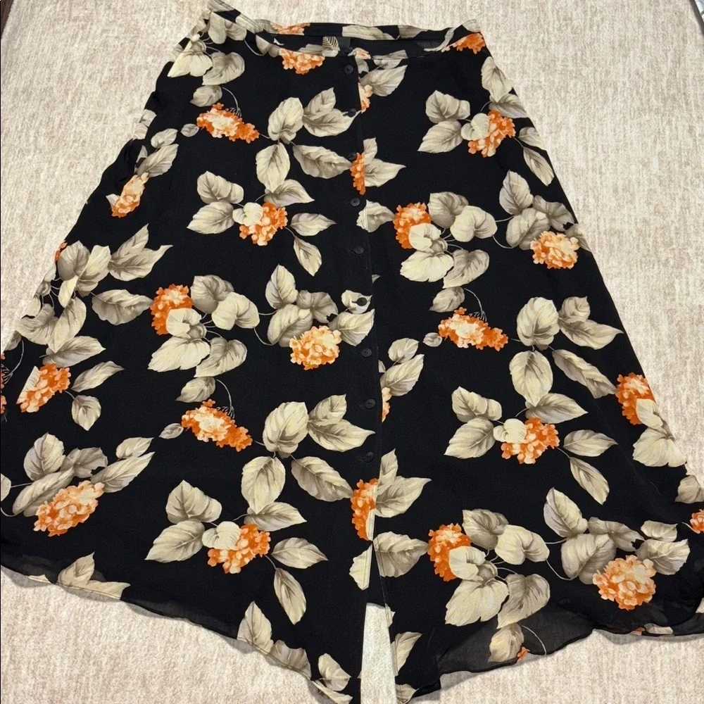 Sz 14 100% Silk Skirt Dana B and Karen gorgeous fall print black